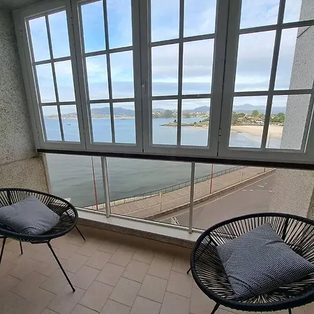 Baiona, 3 Dormitorios, Vistas Al Mar.