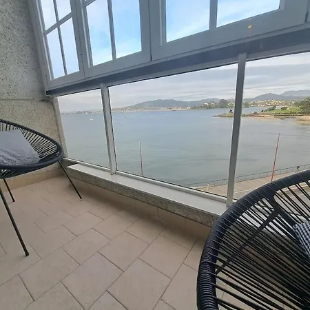 Baiona, 3 Dormitorios, Vistas Al Mar. *